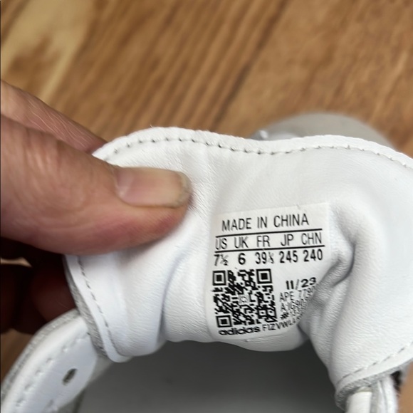 Adidas Samba OG Classic Sneakers - Picture 6 of 6